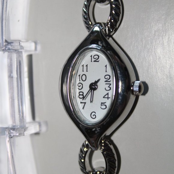 Women's Analog Watch - Picture 1 of 5